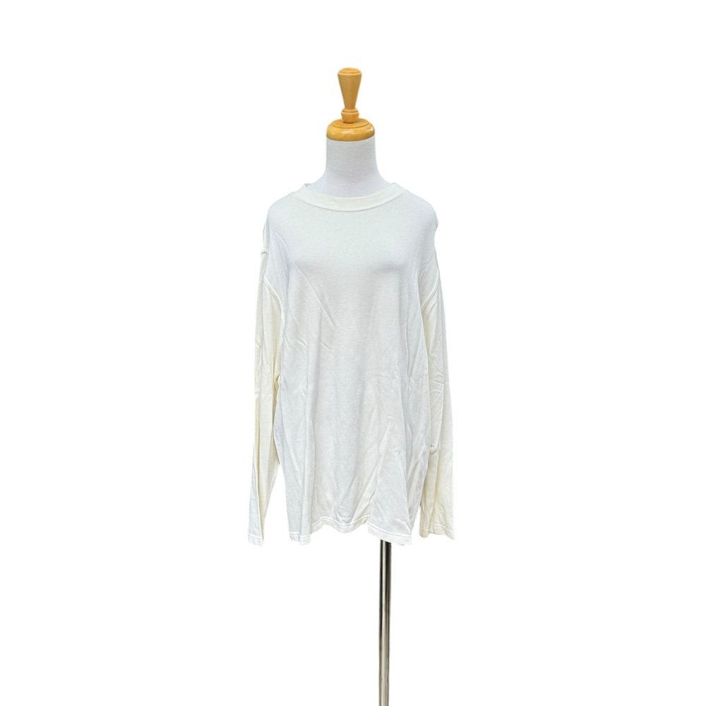 Authentic Dolce & Gabbana Detailed Oversized Sweater – Eggshell, Size Medium